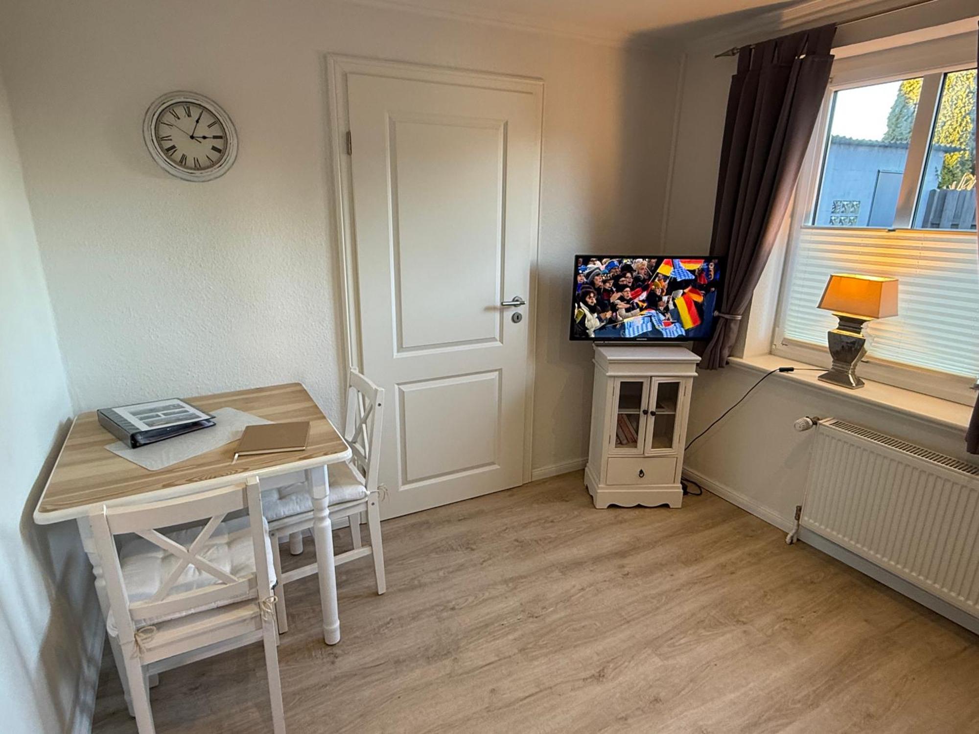 Ferienwohnung „Ole Karkenwech“ Husum-Roedemis 胡苏姆 外观 照片